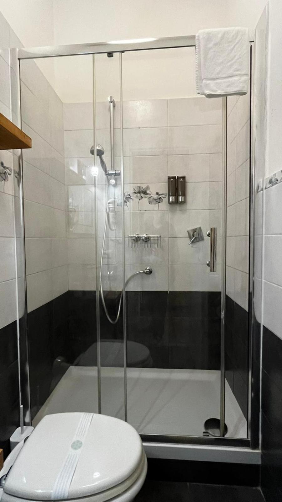 مبيت وإفطار روما Double B Ferruccio I المظهر الخارجي الصورة